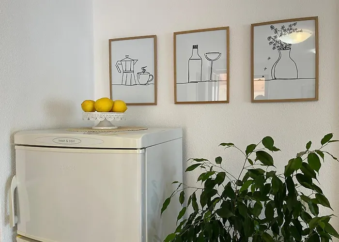 Lora Апартаменти Макарська